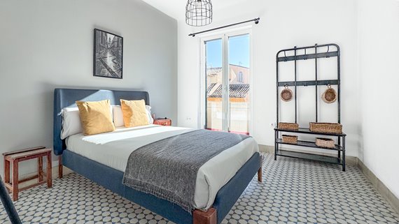 1745 Malaga-19 image